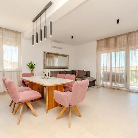 아파트 Anna - Free Private Parking