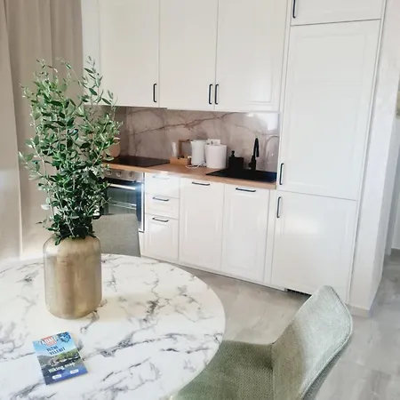 Anna - Free Private Parking * 자다르