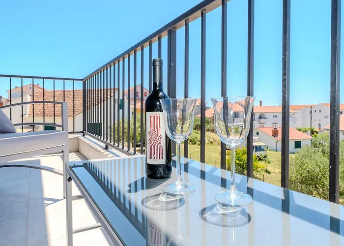 Anna - Free Private Parking Zadar