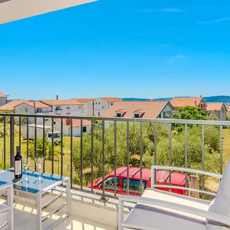 Anna - Free Private Parking Appartement